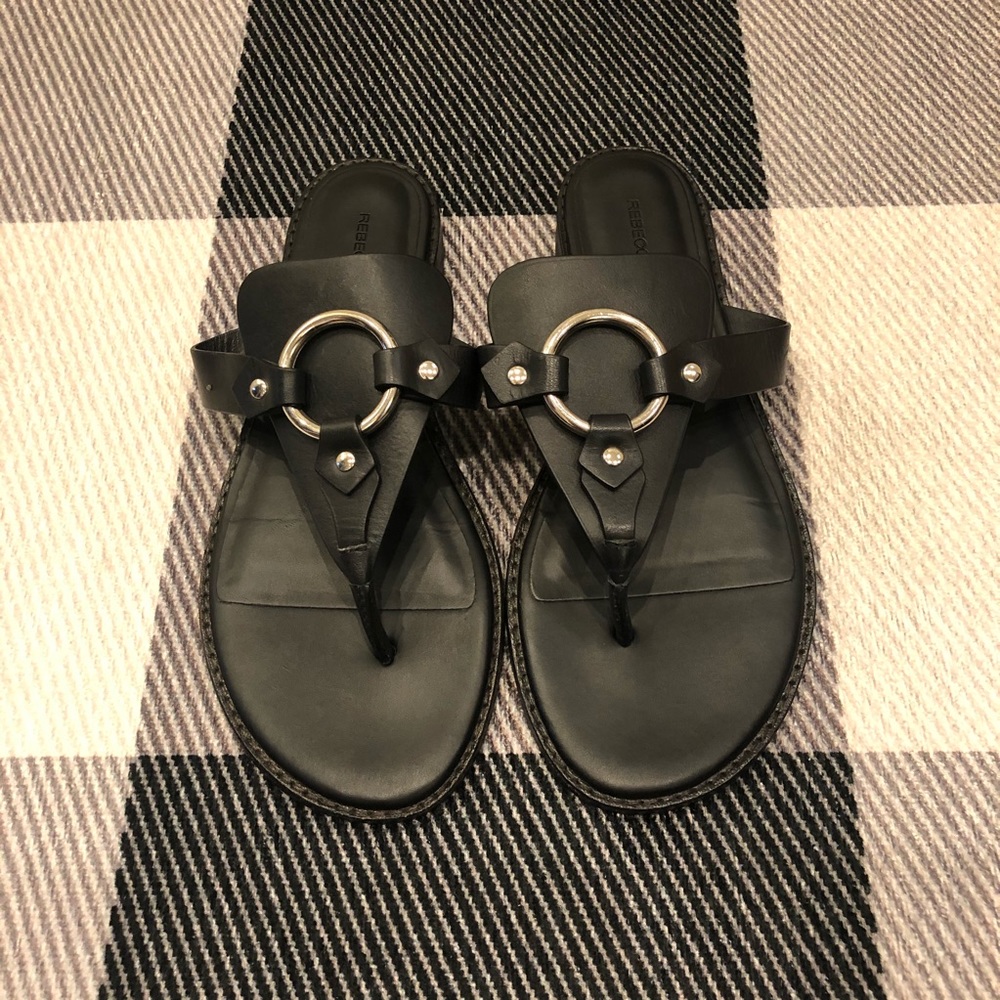 Rebecca Minkoff Black Leather Thong Sandals 6.5